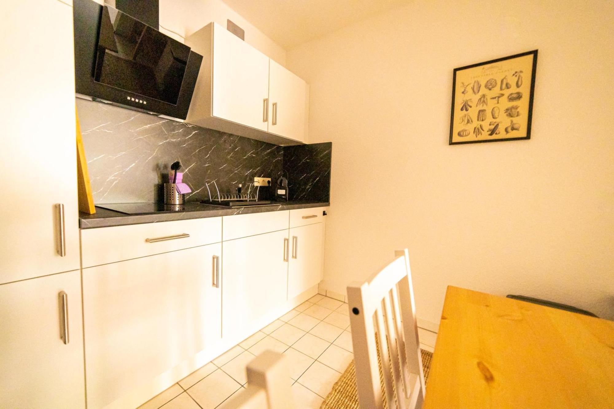 Fullhouse - Eisenach - K70 Apartments - Elevator - Balcony - Smarttv エクステリア 写真