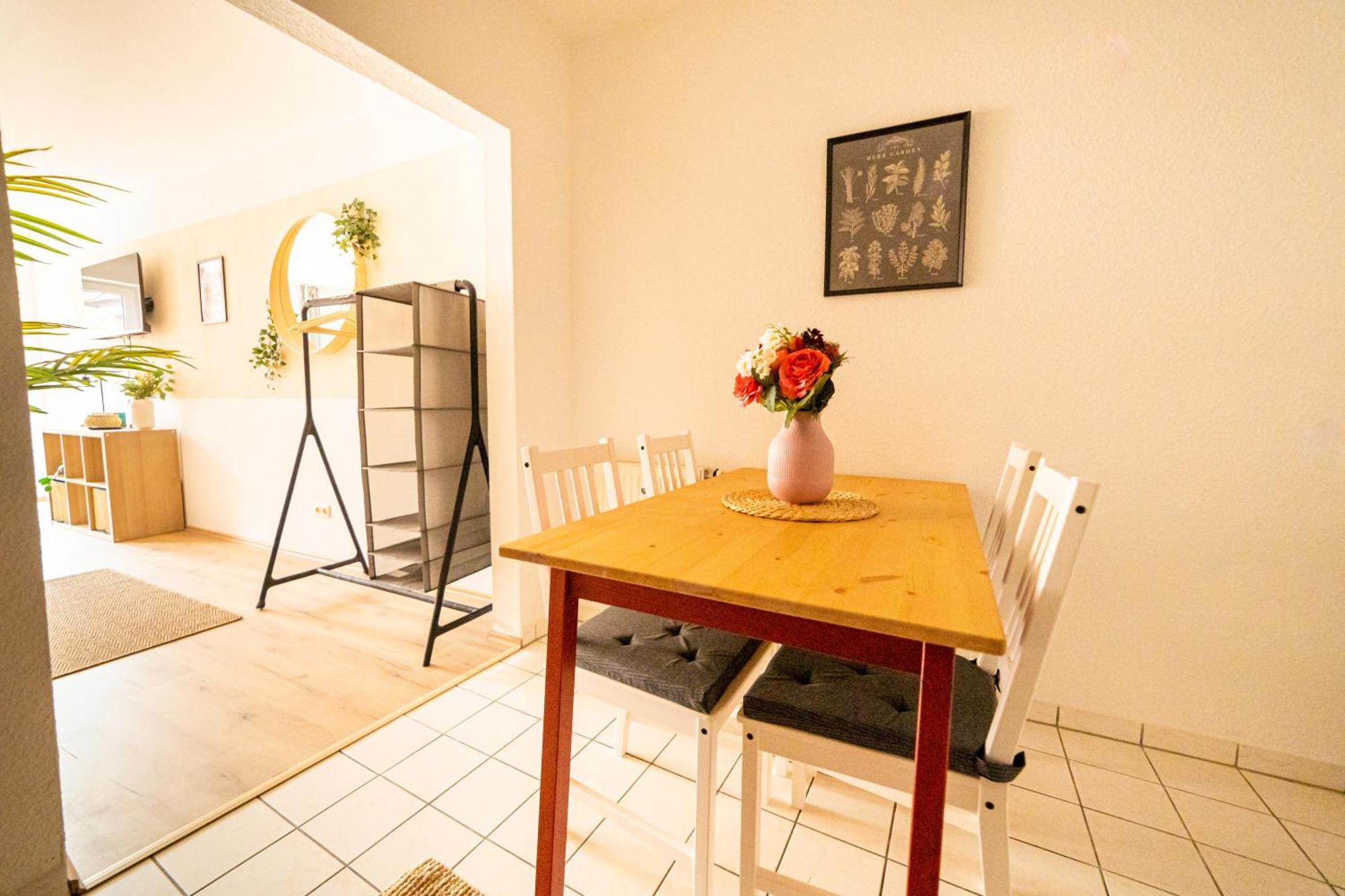 Fullhouse - Eisenach - K70 Apartments - Elevator - Balcony - Smarttv エクステリア 写真