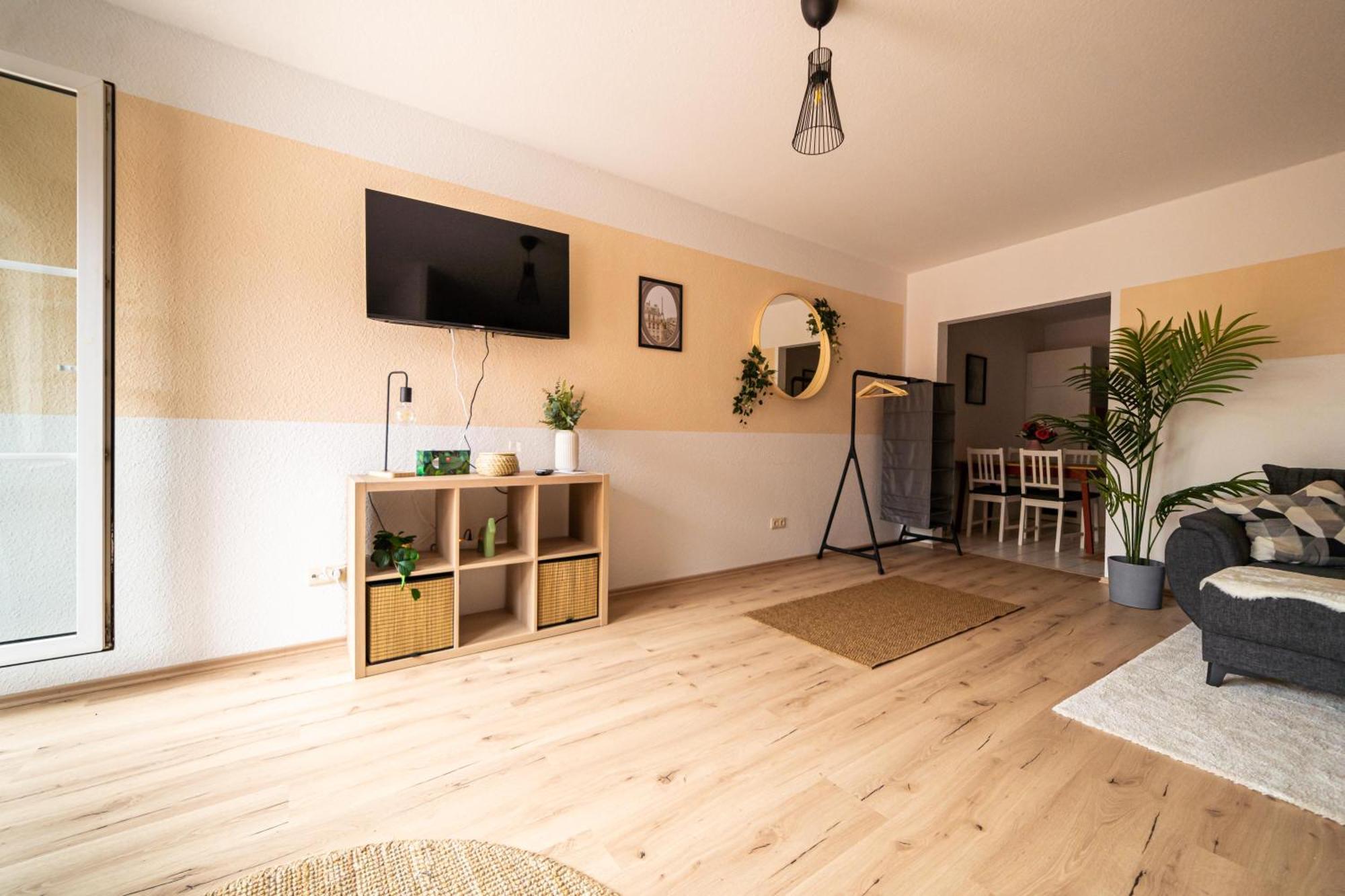 Fullhouse - Eisenach - K70 Apartments - Elevator - Balcony - Smarttv エクステリア 写真